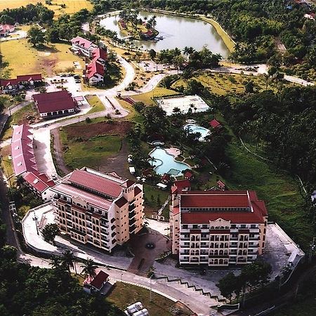 Graceland Estates And Country Club Hotell Lucena Eksteriør bilde