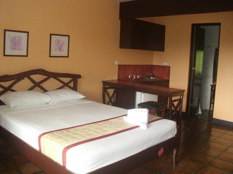 Graceland Estates And Country Club Hotell Lucena Eksteriør bilde